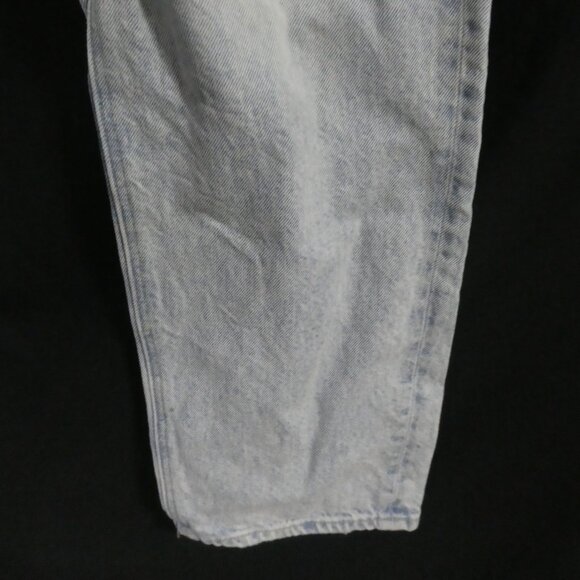 AMERICAN EAGLE | size 2 - short | Light Wash Straight Leg Jeans - Picture 9 of 16